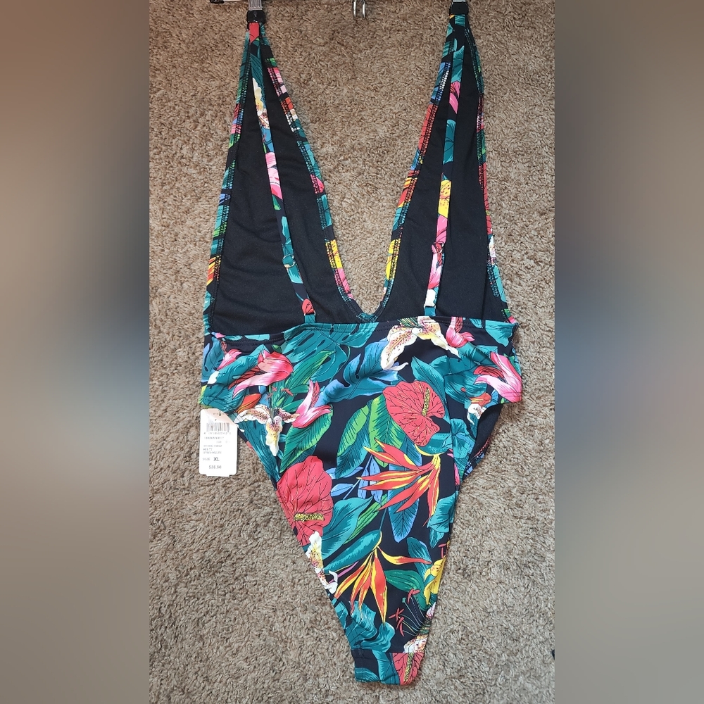 Sale‼️ Windsor Black Tropical Floral Plunge One-Piece Swimsuit - Picture 5 of 7